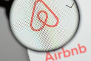 eMarketer lowers Airbnb’s share as competition heats up