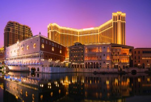 Las Vegas Sands CEO praises China with Macau gaming license up for renewal
