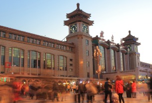 Chinese cities on high COVID-19 alert as Lunar New Year travel season starts