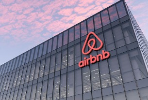 Airbnb beats estimates, showing resilience despite Omicron