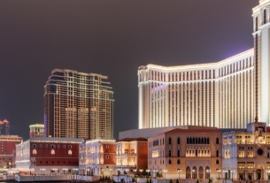 Macau shuts leisure sites amid Covid, casinos can still run