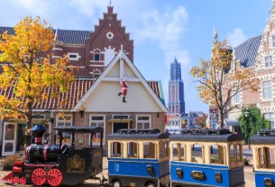 H.I.S. mulls sale of Huis Ten Bosch park to Hong Kong firm