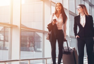 Foreign business groups welcome China's simplified cross-border travel arrangement