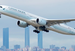 Cathay Pacific carried 265,845 passengers in September