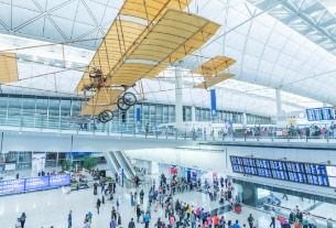 Hong Kong airport sees nearly 2,900% surge in passengers as China reopens