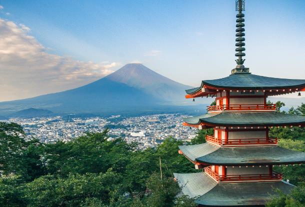Japan sets new monthly visitor record in April, Chinese arrivals surge 43.4%