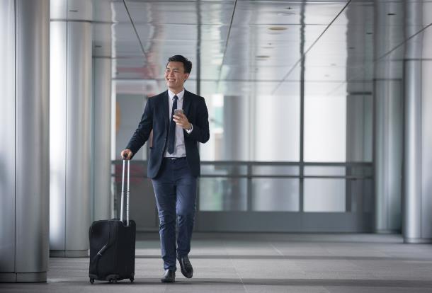 Shanghai travelers flock to Europe this summer