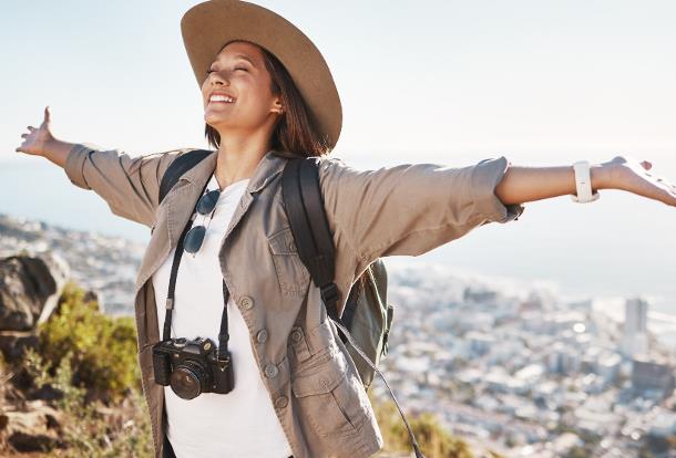 Solo trips surge among young travelers