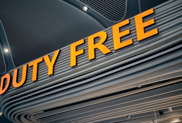 Duty-free giant set to exit Shanghai airports