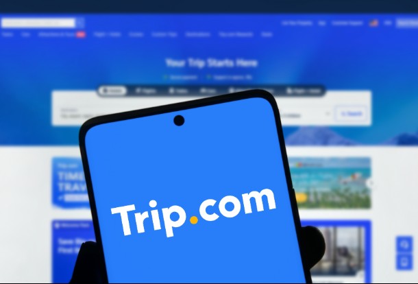Trip.com overrides Air China refund rules, igniting an industry backlash